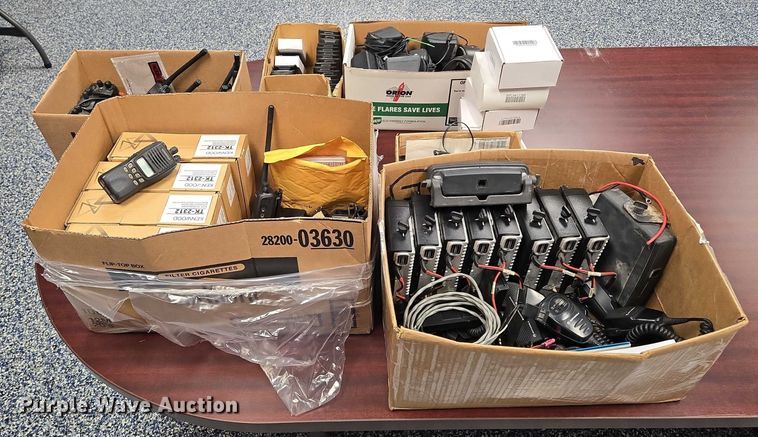 image for item EV1543 Radios