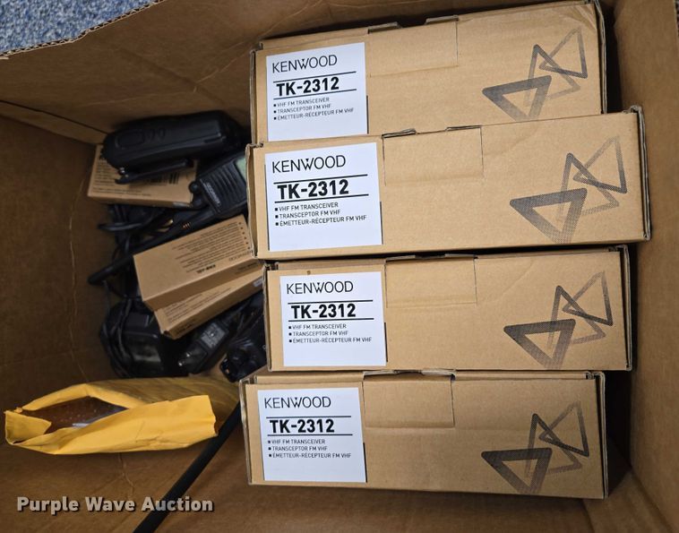 image for item EV1543 Radios