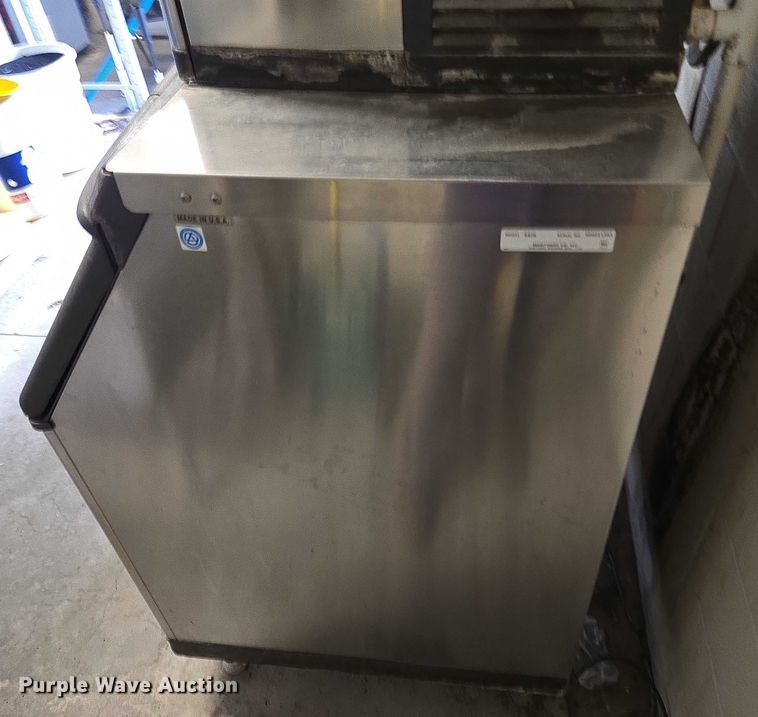 image for item EV1548 Manitowac QD0803W ice machine