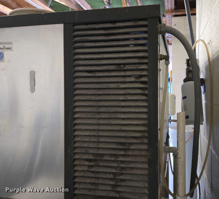 image for item EV1548 Manitowac QD0803W ice machine