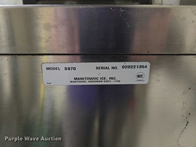 image for item EV1548 Manitowac QD0803W ice machine
