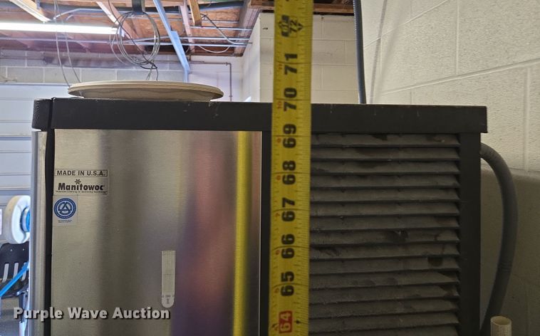 image for item EV1548 Manitowac QD0803W ice machine