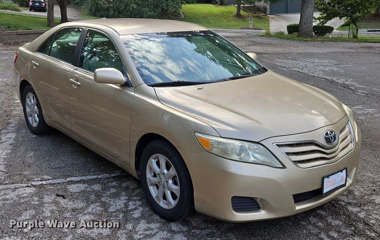 image for item EV1577 2011 Toyota Camry LE  