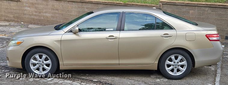 image for item EV1577 2011 Toyota Camry LE  