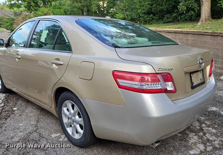 image for item EV1577 2011 Toyota Camry LE  