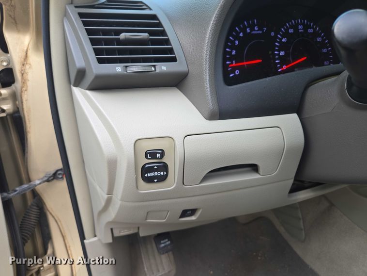 image for item EV1577 2011 Toyota Camry LE  