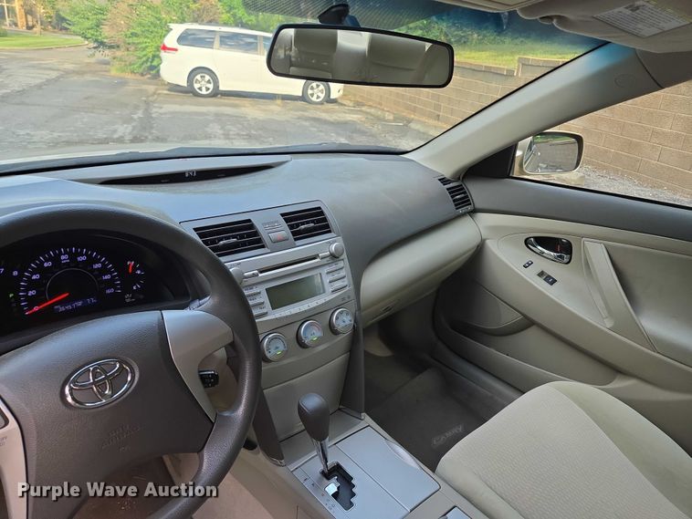 image for item EV1577 2011 Toyota Camry LE  