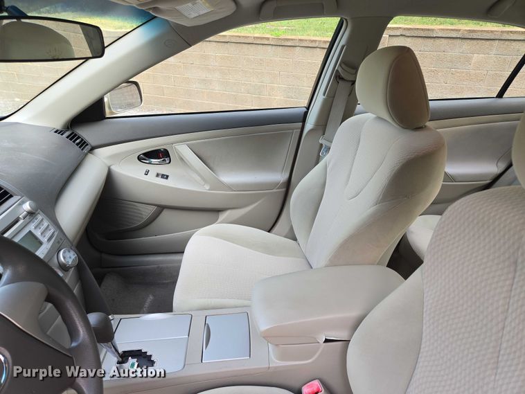 image for item EV1577 2011 Toyota Camry LE  