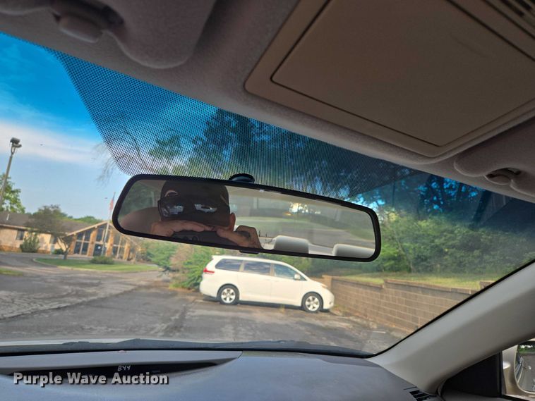 image for item EV1577 2011 Toyota Camry LE  