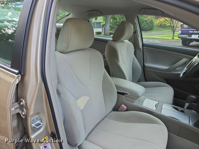 image for item EV1577 2011 Toyota Camry LE  