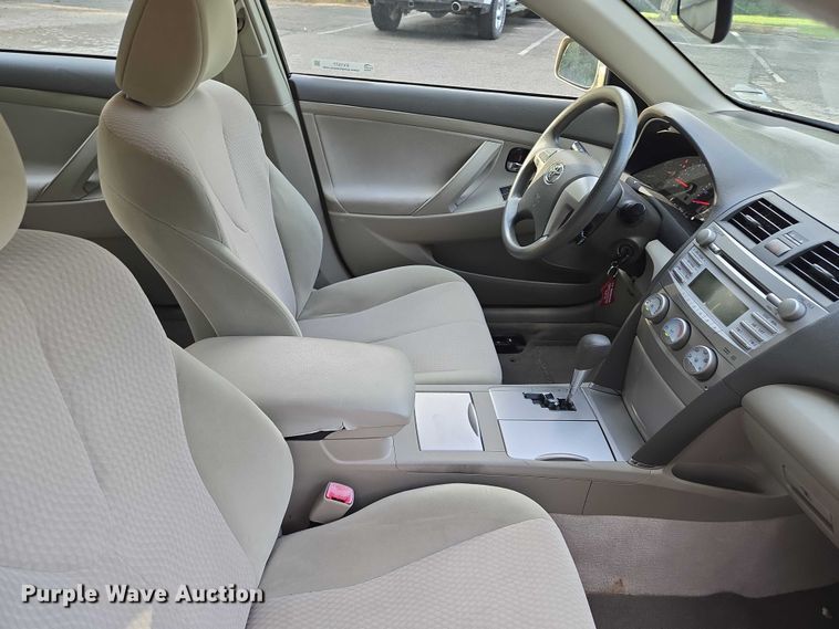 image for item EV1577 2011 Toyota Camry LE  