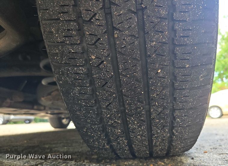 image for item EV1578 2011 Toyota Sienna LE van