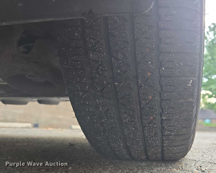 image for item EV1578 2011 Toyota Sienna LE van