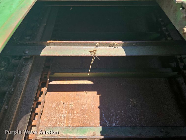 image for item DE2186 1993 John Deere 9500 RWA combine