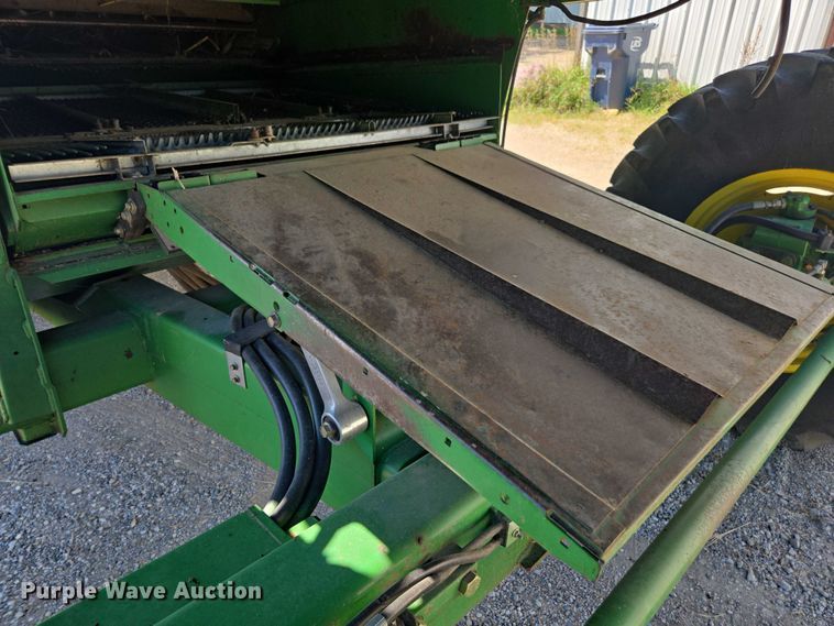 image for item DE2186 1993 John Deere 9500 RWA combine