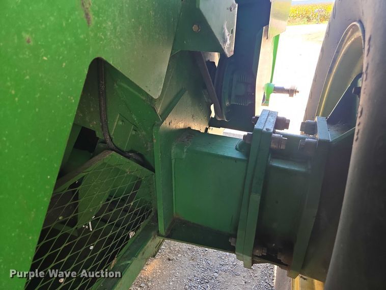 image for item DE2186 1993 John Deere 9500 RWA combine