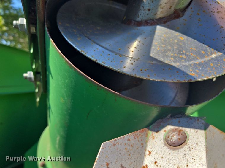 image for item DE2186 1993 John Deere 9500 RWA combine