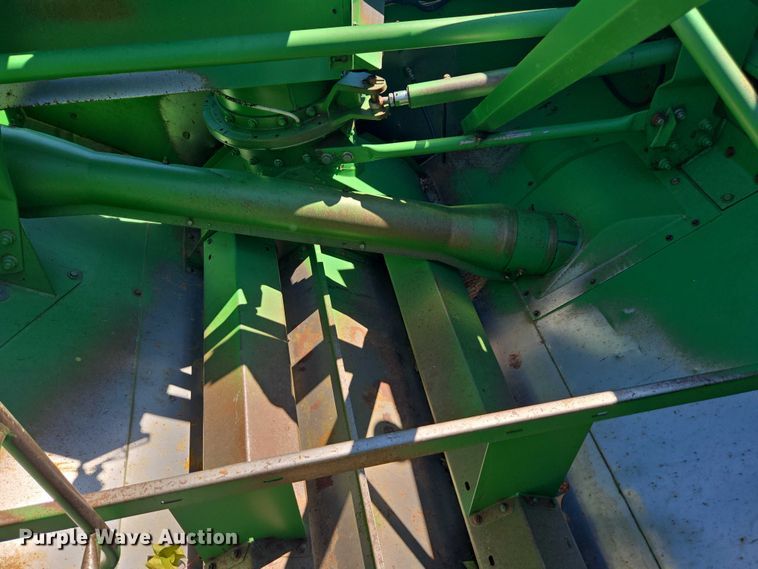 image for item DE2186 1993 John Deere 9500 RWA combine