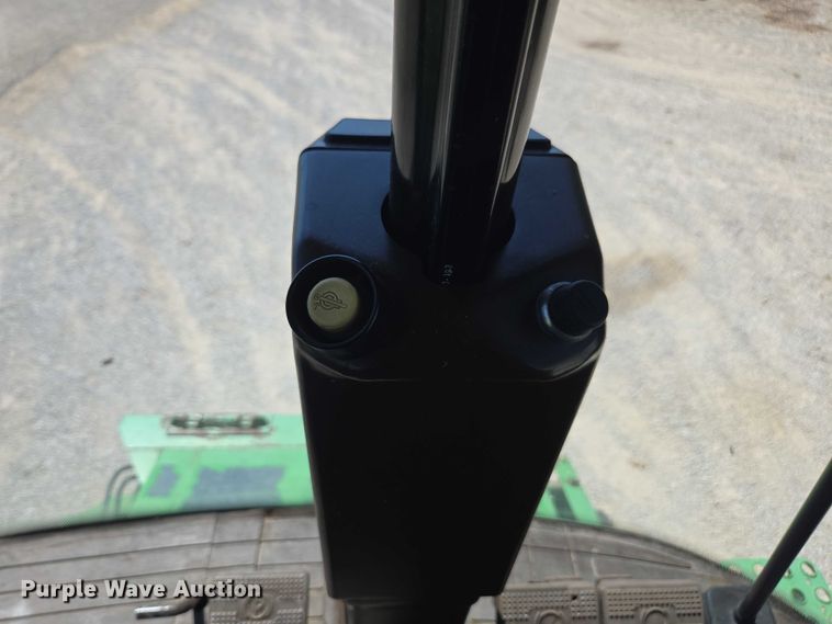 image for item DE2186 1993 John Deere 9500 RWA combine