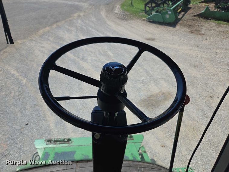 image for item DE2186 1993 John Deere 9500 RWA combine