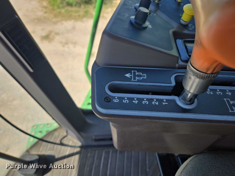 image for item DE2186 1993 John Deere 9500 RWA combine