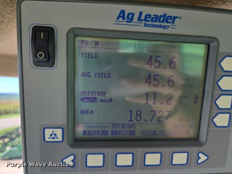 image for item DE2186 1993 John Deere 9500 RWA combine