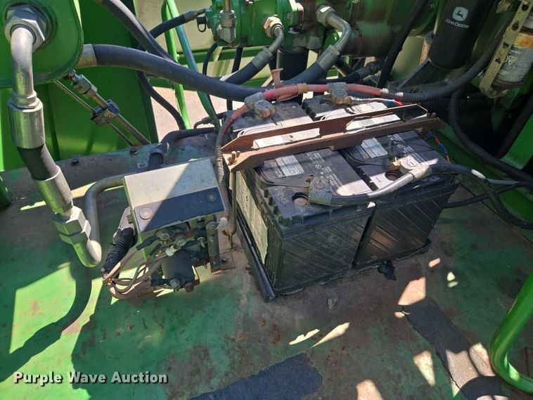 image for item DE2186 1993 John Deere 9500 RWA combine
