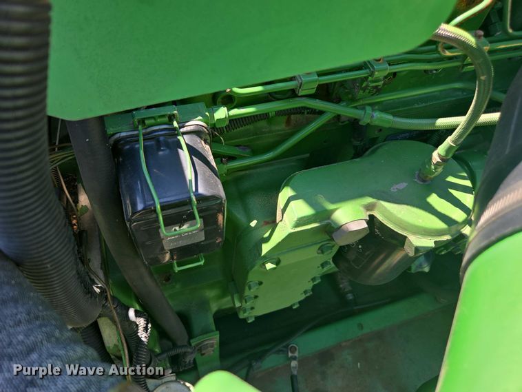 image for item DE2186 1993 John Deere 9500 RWA combine