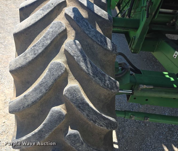 image for item DE2186 1993 John Deere 9500 RWA combine
