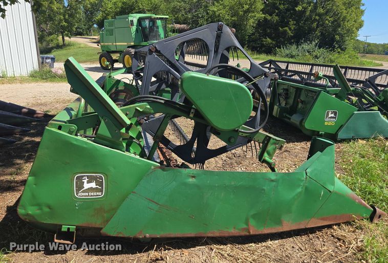 image for item DE2188 John Deere 920 flex head
