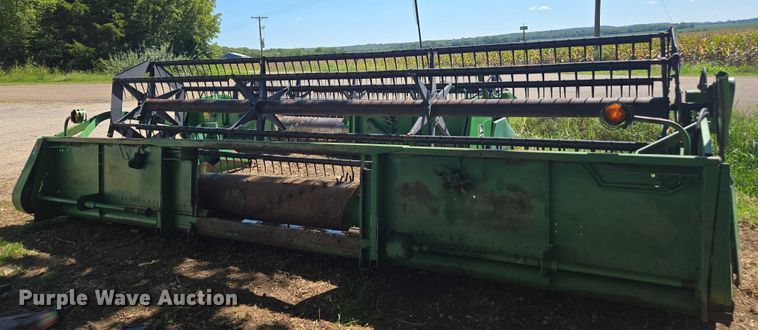 image for item DE2188 John Deere 920 flex head