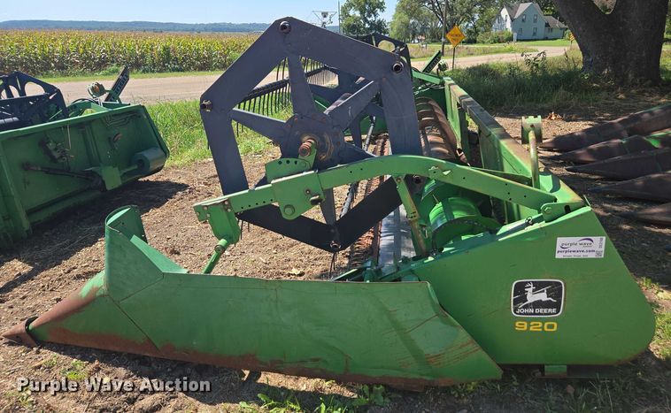 image for item DE2188 John Deere 920 flex head