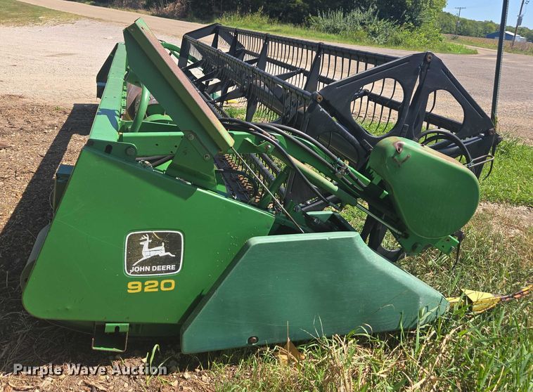 image for item DE2189 John Deere 920 flex head