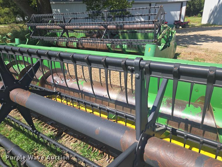 image for item DE2189 John Deere 920 flex head