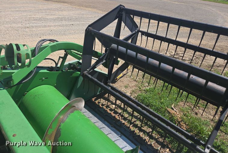 image for item DE2189 John Deere 920 flex head