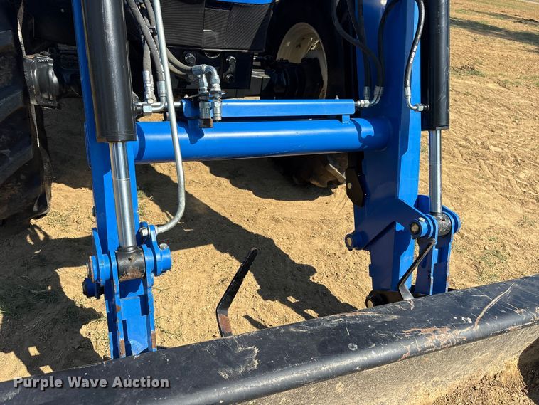 image for item DM1969 2022 New Holland T5.110 MFWD tractor