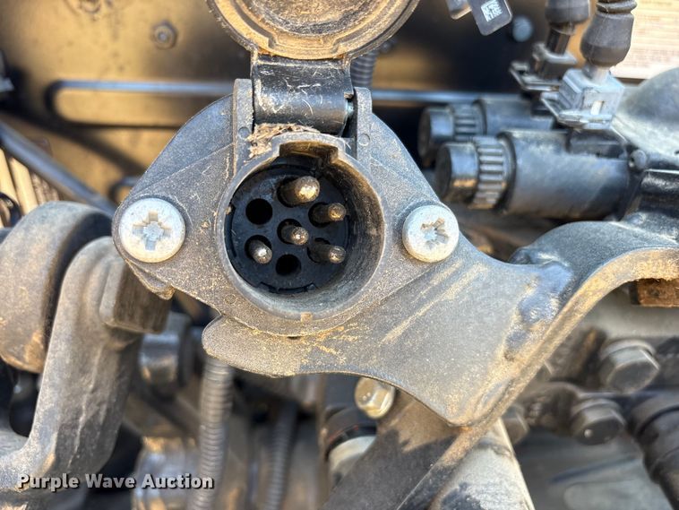 image for item DM1969 2022 New Holland T5.110 MFWD tractor