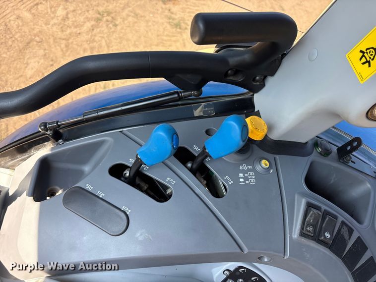 image for item DM1969 2022 New Holland T5.110 MFWD tractor