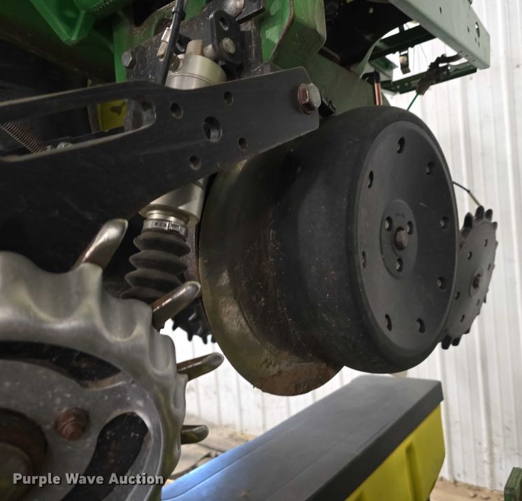 image for item DR3975 John Deere 1720 Max Emerge XP no-till planter