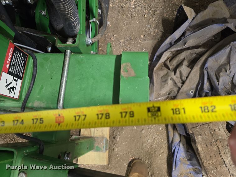 image for item DR3975 John Deere 1720 Max Emerge XP no-till planter