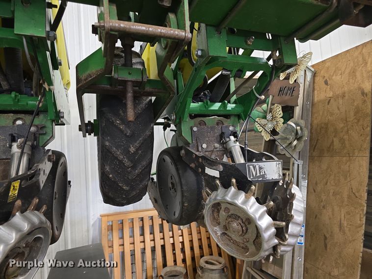 image for item DR3975 John Deere 1720 Max Emerge XP no-till planter