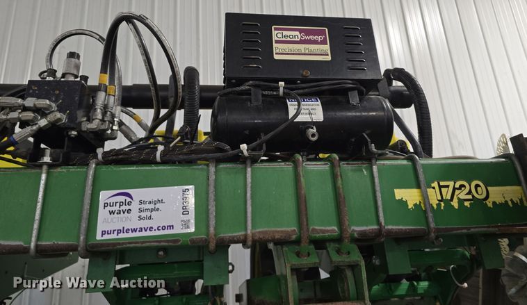 image for item DR3975 John Deere 1720 Max Emerge XP no-till planter