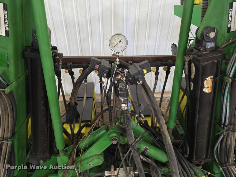 image for item DR3975 John Deere 1720 Max Emerge XP no-till planter