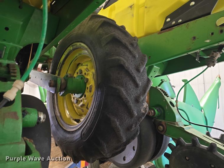 image for item DR3975 John Deere 1720 Max Emerge XP no-till planter