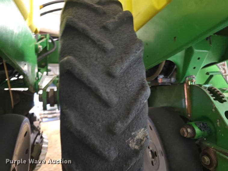image for item DR3975 John Deere 1720 Max Emerge XP no-till planter