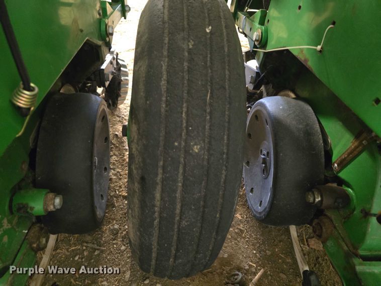 image for item DR3975 John Deere 1720 Max Emerge XP no-till planter