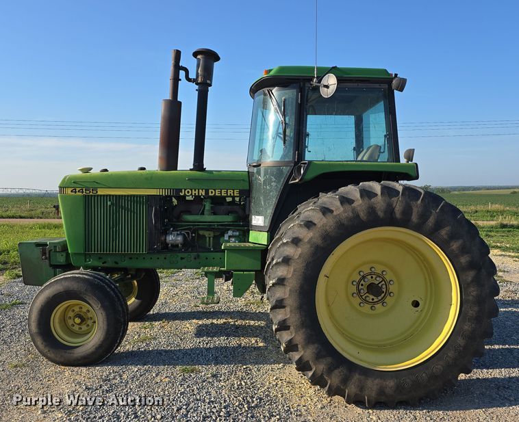 image for item DR3976 1992 John Deere 4455 tractor