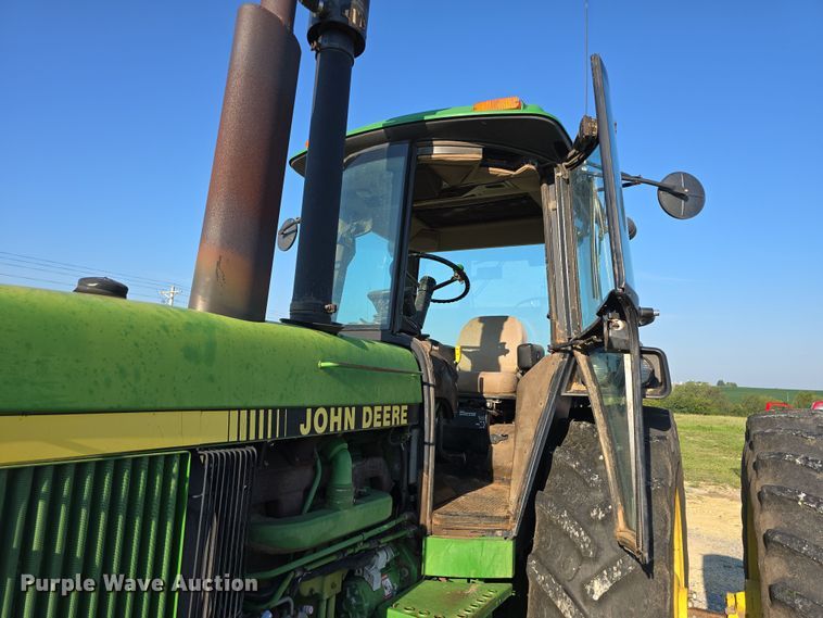 image for item DR3976 1992 John Deere 4455 tractor