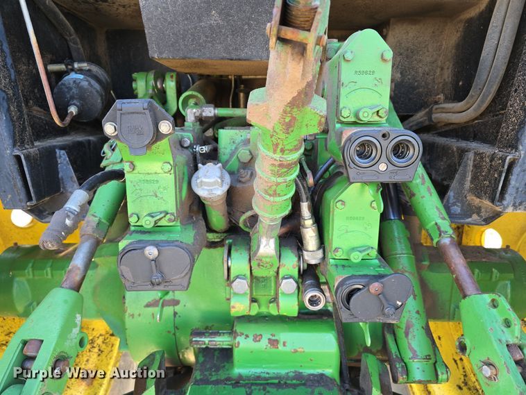 image for item DR3976 1992 John Deere 4455 tractor