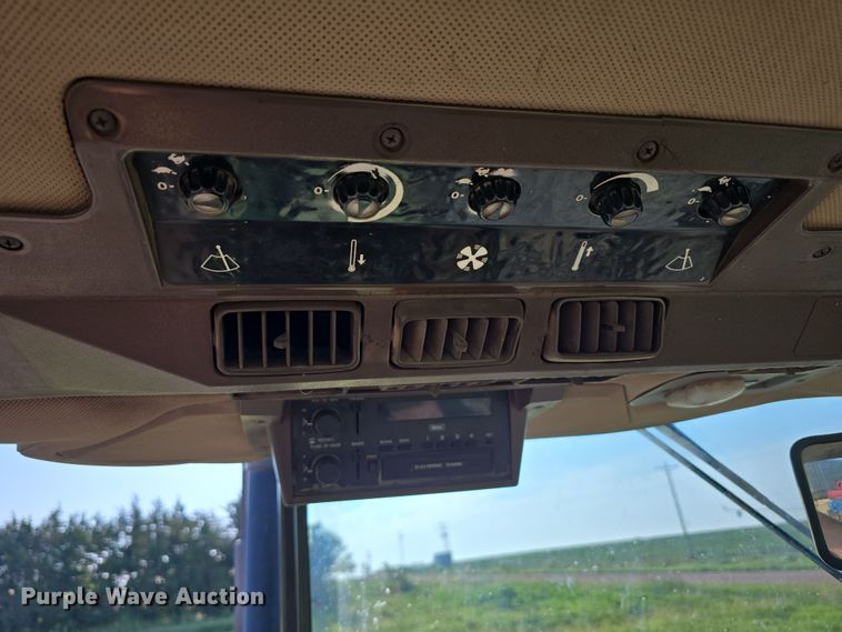 image for item DR3976 1992 John Deere 4455 tractor